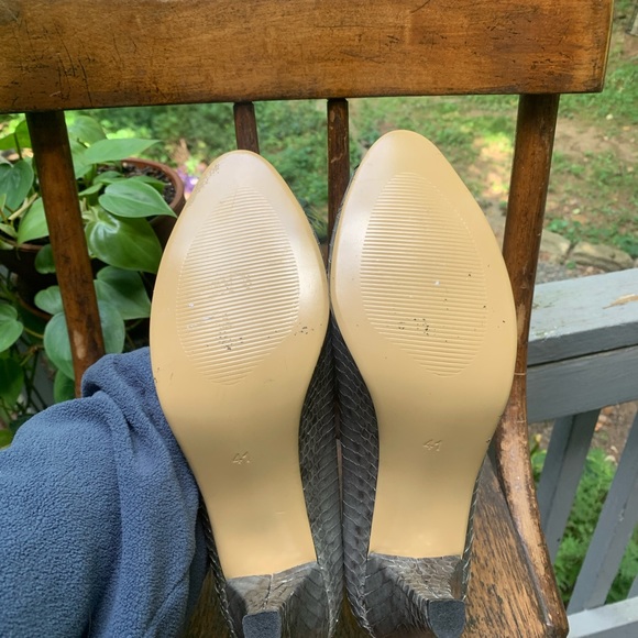 VICKIE Hong Kong Snakeskin Peep-Toe Pumps - Picture 7 of 12